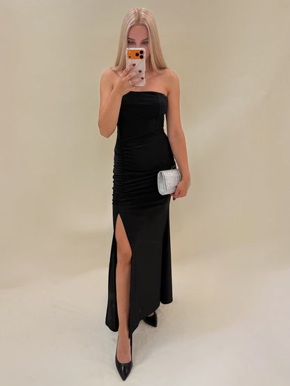 Juoda puošni suknelė