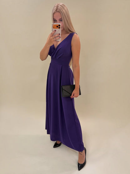 Elegantiška violetinės spalvos suknelė