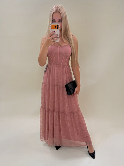 Nėriniuota romantiška suknelė