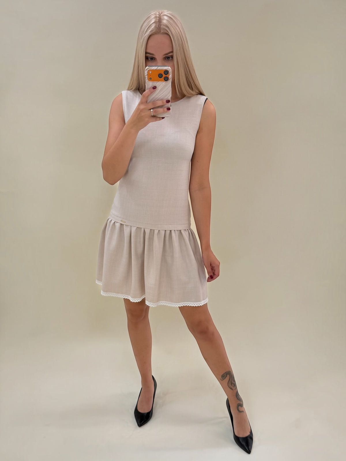 Kreminė vasariška suknelė