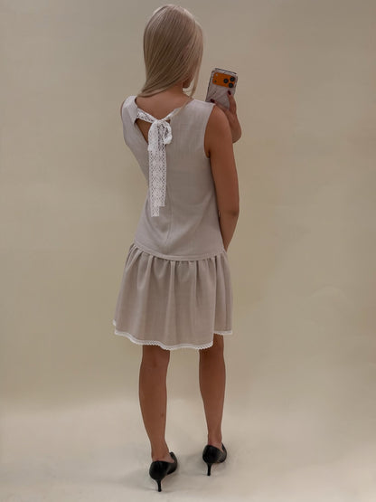 Kreminė vasariška suknelė
