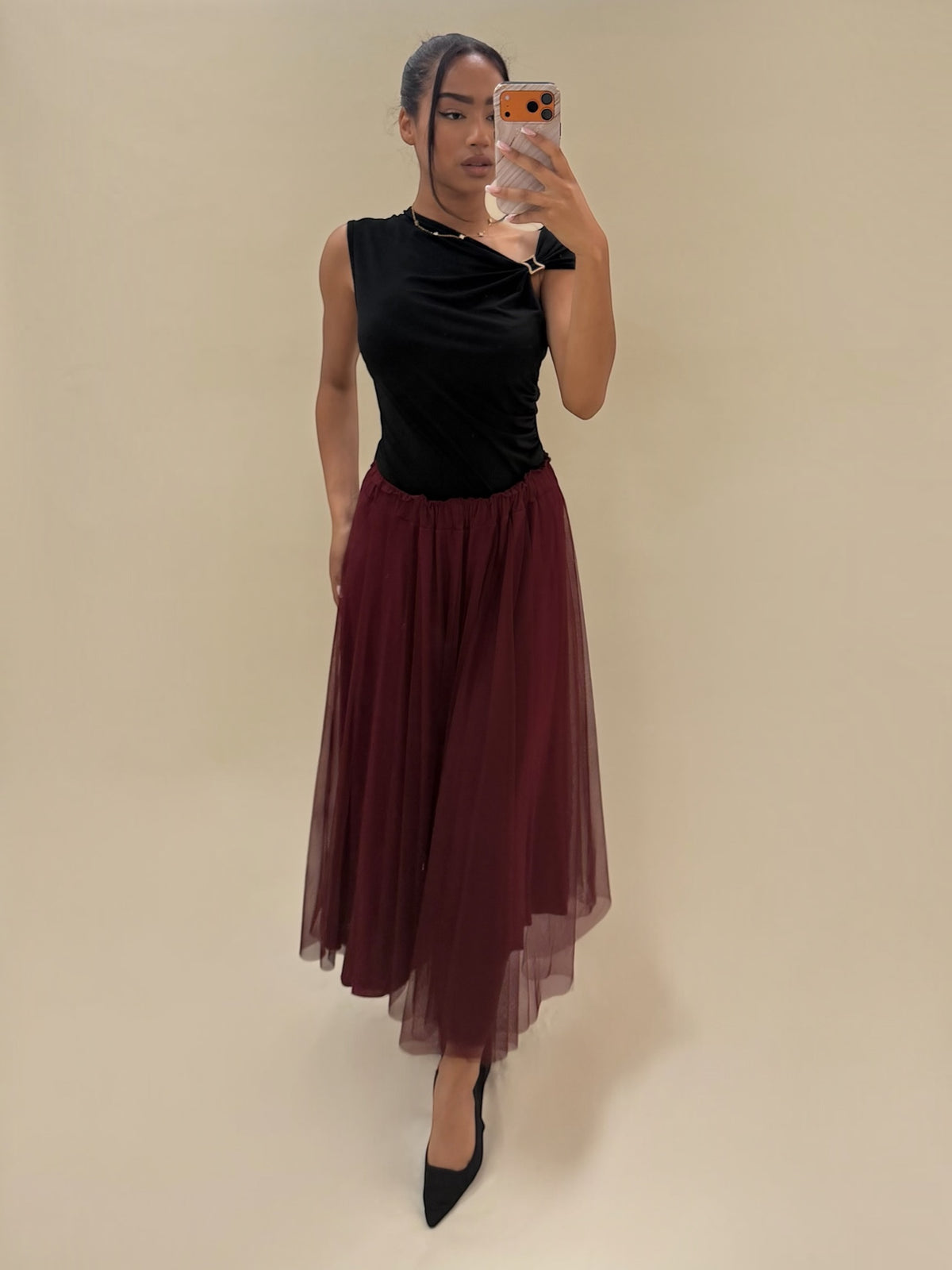 Bordo spalvos tiulio sijonas
